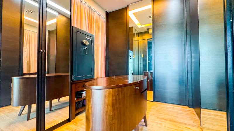 ⭐️ Award Winning Designer Unit /w Holland & Bukit Timah Views | Triplex Penthouse ⭐, , 5 Bedrooms, 4,510 sqft, Condominium For Sale, by Keith Lim, 500153873 - Interior - PropertyGuru.com.sg
