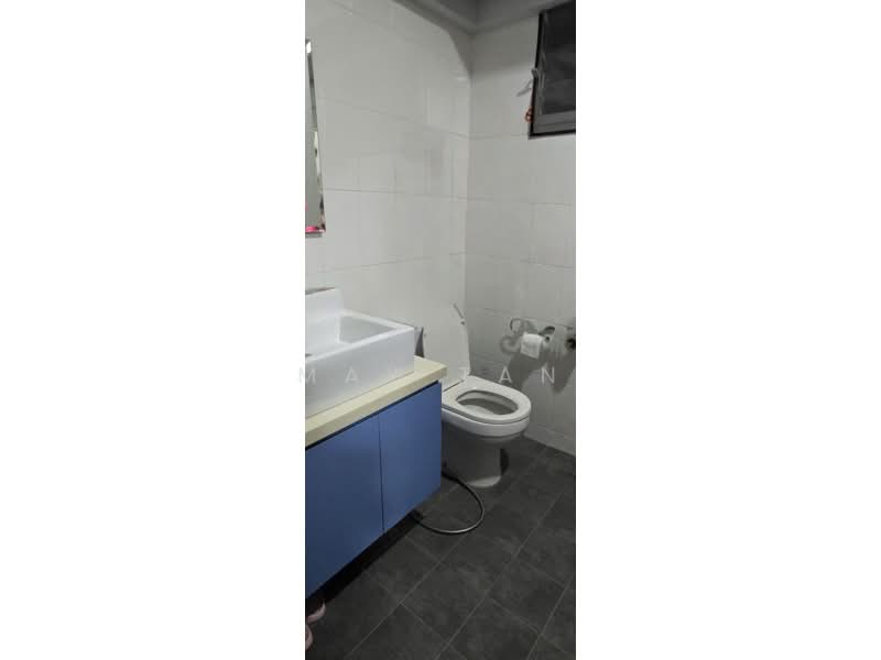 622B Punggol Central, 622B Punggol Central, 3 Bedrooms, 1,011 sqft, HDB Flat For Sale, by May Tan, 500153874 - Bathroom - PropertyGuru.com.sg