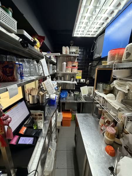 Fully Fitted Restaurant for Lease in Far East Plaza! (Corner Unit, High Traffic!), Orchard, River Valley, Somerset, 323 sqft, Food & Beverage For Rent, by Marc Singh, 500153878 - Kitchen - CommercialGuru.com.sg