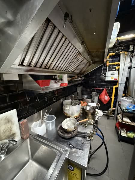 Fully Fitted Restaurant for Lease in Far East Plaza! (Corner Unit, High Traffic!), Orchard, River Valley, Somerset, 323 sqft, Food & Beverage For Rent, by Marc Singh, 500153878 - Kitchen - CommercialGuru.com.sg