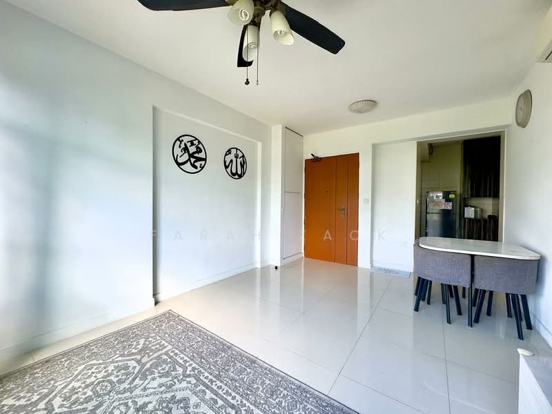 890A Tampines Avenue 1, 890A Tampines Avenue 1, 2 Bedrooms, 743 sqft, HDB Flat For Sale, by Farah Zack, 500153891 - Living Room - PropertyGuru.com.sg