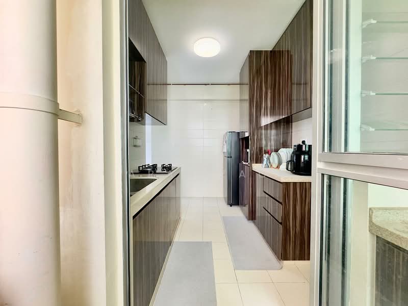 890A Tampines Avenue 1, 890A Tampines Avenue 1, 2 Bedrooms, 743 sqft, HDB Flat For Sale, by Farah Zack, 500153891 - Kitchen - PropertyGuru.com.sg