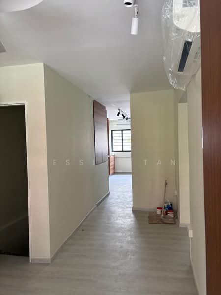 844 Tampines Street 82, 844 Tampines Street 82, 2 Bedrooms, 688 sqft, HDB Flat For Rent, by Jesslyn Tan, 500153899 - Living - PropertyGuru.com.sg