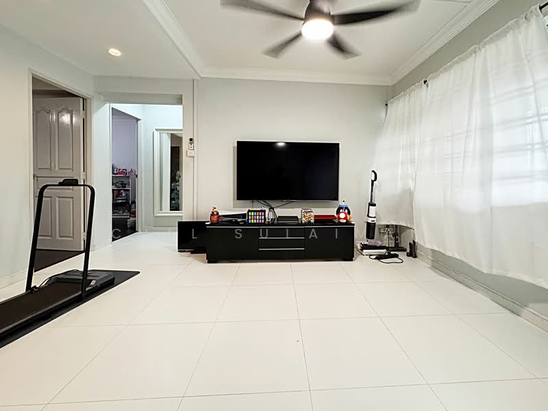769 Pasir Ris Street 71, 769 Pasir Ris Street 71, 3 Bedrooms, 1,130 sqft, HDB Flat For Sale, by Chal Sulaiman, 500153900 - Living Room - PropertyGuru.com.sg