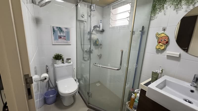 217B Sumang Walk, 217B Sumang Walk, Room Rental, 120 sqft, HDB Flat For Rent, by Katrina Ng, 500153910 - Bathroom - PropertyGuru.com.sg