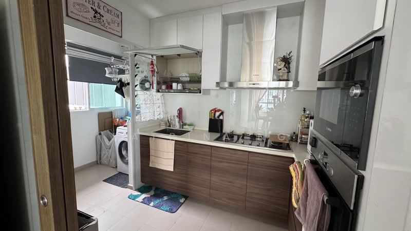 217B Sumang Walk, 217B Sumang Walk, Room Rental, 120 sqft, HDB Flat For Rent, by Katrina Ng, 500153910 - Kitchen - PropertyGuru.com.sg