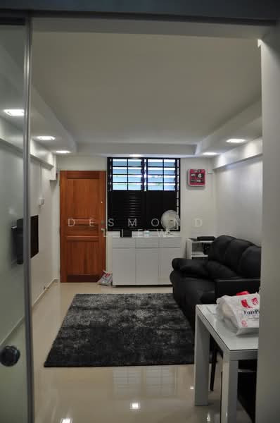 97 Jalan Dua, 97 Jalan Dua, 2 Bedrooms, 603 sqft, HDB Flat For Sale, by Desmond Liew, 500153927 - Living Room - PropertyGuru.com.sg