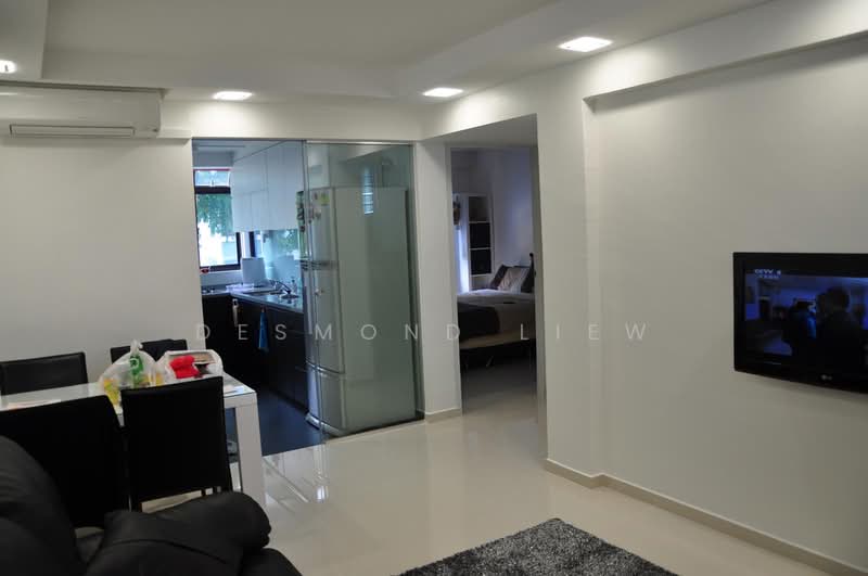 97 Jalan Dua, 97 Jalan Dua, 2 Bedrooms, 603 sqft, HDB Flat For Sale, by Desmond Liew, 500153927 - Kitchen - PropertyGuru.com.sg