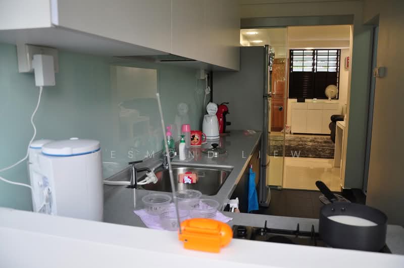 97 Jalan Dua, 97 Jalan Dua, 2 Bedrooms, 603 sqft, HDB Flat For Sale, by Desmond Liew, 500153927 - Kitchen - PropertyGuru.com.sg