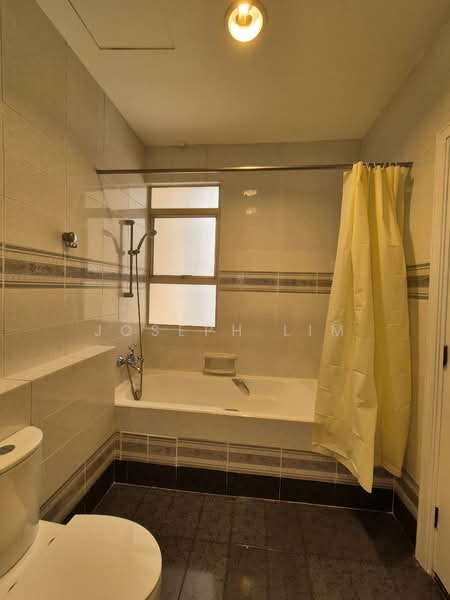 Leonie Condotel, 2 Leonie Hill Road, 4 Bedrooms, 2,568 sqft, Condominium For Rent, by Joseph Lim, 500153929 - Bathroom - PropertyGuru.com.sg