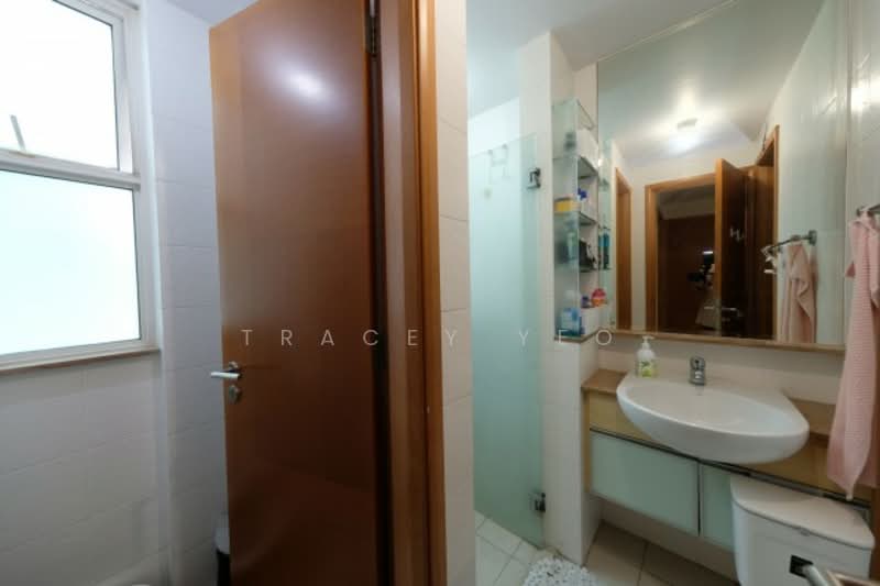 Sunglade, 9 Serangoon Avenue 2, 4 Bedrooms, 1,776 sqft, Condominium For Sale, by Tracey Yeo, 500153930 - PropertyGuru.com.sg