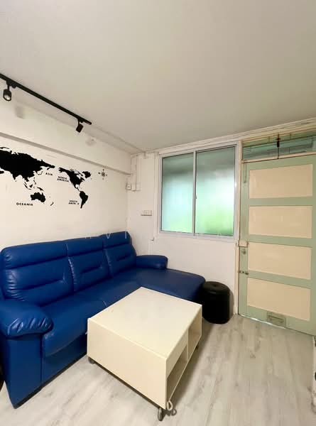 34 Lorong 5 Toa Payoh, 34 Lorong 5 Toa Payoh, 2 Bedrooms, 721 sqft, HDB Flat For Sale, by Kavin Kuah, 500153936 - Living Room - PropertyGuru.com.sg