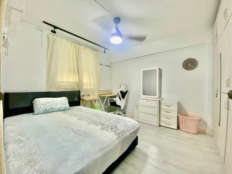 34 Lorong 5 Toa Payoh, 34 Lorong 5 Toa Payoh, 2 Bedrooms, 721 sqft, HDB Flat For Sale, by Kavin Kuah, 500153936 - Bedroom - PropertyGuru.com.sg