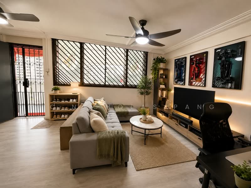 690 Hougang Street 61, 690 Hougang Street 61, 3 Bedrooms, 904 sqft, HDB Flat For Sale, by Y C Nicholas Pang, 500153938 - Living Room - PropertyGuru.com.sg