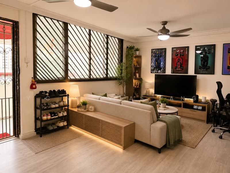 690 Hougang Street 61, 690 Hougang Street 61, 3 Bedrooms, 904 sqft, HDB Flat For Sale, by Y C Nicholas Pang, 500153938 - Living Room - PropertyGuru.com.sg
