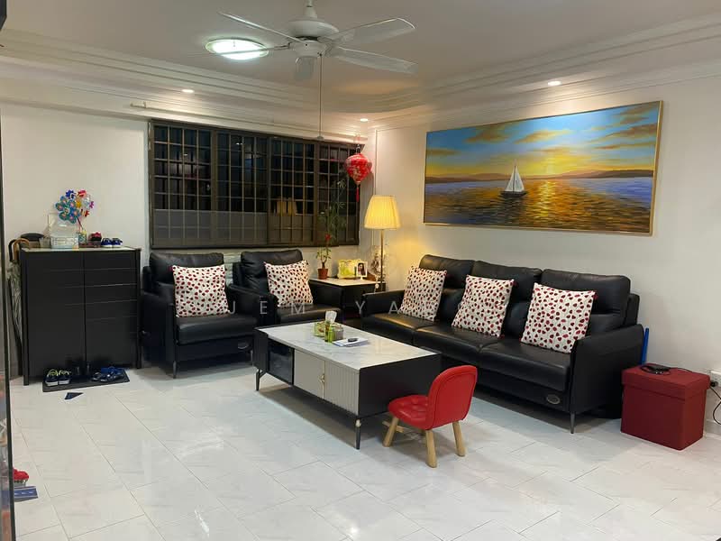 121 Paya Lebar Way, 121 Paya Lebar Way, 3 Bedrooms, 979 sqft, HDB Flat For Sale, by Jem Yang, 500153939 - Living Room - PropertyGuru.com.sg