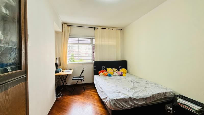 325 Tah Ching Road, 325 Tah Ching Road, 5 Bedrooms, 1,335 sqft, HDB Flat For Sale, by Jasper Sng, 500153952 - Bedroom - PropertyGuru.com.sg