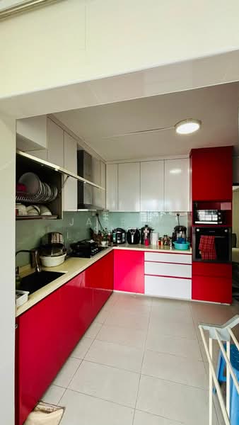 325 Tah Ching Road, 325 Tah Ching Road, 5 Bedrooms, 1,335 sqft, HDB Flat For Sale, by Jasper Sng, 500153952 - Kitchen - PropertyGuru.com.sg
