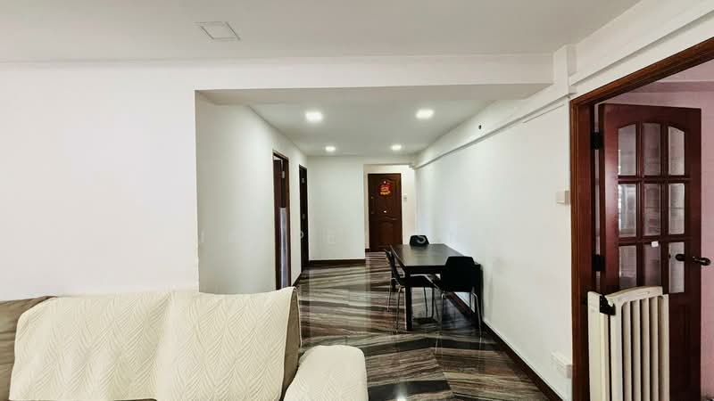 325 Tah Ching Road, 325 Tah Ching Road, 5 Bedrooms, 1,335 sqft, HDB Flat For Sale, by Jasper Sng, 500153952 - Corridor - PropertyGuru.com.sg