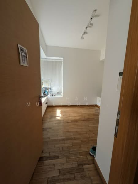 Parc Emily, 5 Mount Emily Road, 2 Bedrooms, 1,195 sqft, Condominium For Rent, by Mohan Murlidhar Harjani, 500153953 - Interior - PropertyGuru.com.sg