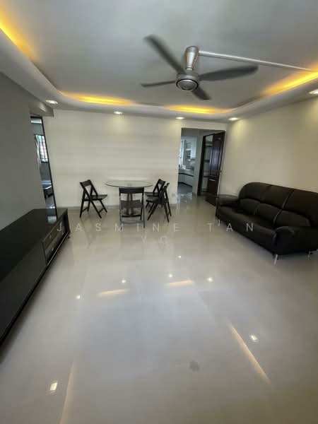 226 Serangoon Avenue 4, 226 Serangoon Avenue 4, 3 Bedrooms, 980 sqft, HDB Flat For Sale, by Jasmine Tan YC, 500153958 - Living Room - PropertyGuru.com.sg