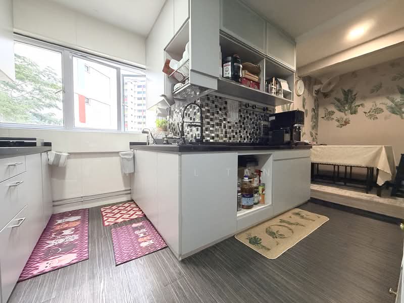 158 Yishun Street 11, 158 Yishun Street 11, 2 Bedrooms, 861 sqft, HDB Flat For Sale, by Nigel Tan, 500153961 - Kitchen - PropertyGuru.com.sg