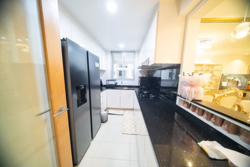 Prive, 31 Punggol Field, 3 Bedrooms, 1,604 sqft, Executive Condominium For Sale, by JOREEN LIM, 500153964 - Kitchen - PropertyGuru.com.sg