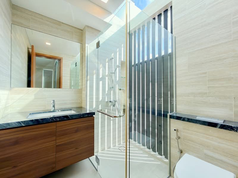 Brand New 2.5 Storey Semi-D @ Bridport Avenue Portchester Ave Serangoon Garden vicinity, Bridport Avenue Cowdray Avenue, 4 Bedrooms, 5,000 sqft, Semi-Detached House For Sale, by Avery Lee (芷芸), 500153965 - Bathroom - PropertyGuru.com.sg