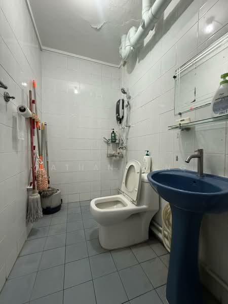 650 Woodlands Ring Road, 650 Woodlands Ring Road, Room Rental, 150 sqft, HDB Flat For Rent, by Nathan Wang, 500153969 - Bathroom - PropertyGuru.com.sg