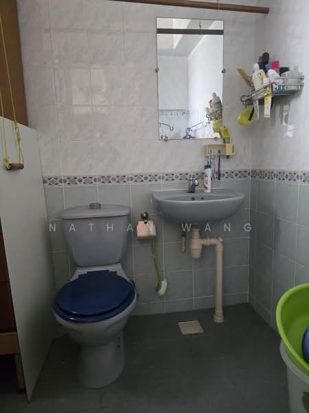 636 Jurong West Street 65, 636 Jurong West Street 65, Room Rental, 200 sqft, HDB Flat For Rent, by Nathan Wang, 500153982 - Bathroom - PropertyGuru.com.sg