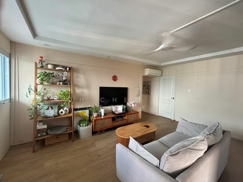 347 Clementi Avenue 5, 347 Clementi Avenue 5, 3 Bedrooms, 990 sqft, HDB Flat For Sale, by Koh Chee Wei (Victor Koh), 500153987 - Living Room - PropertyGuru.com.sg