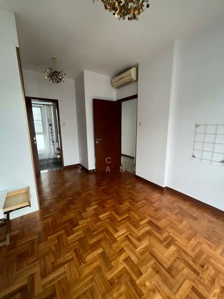 La Casa, 50 Woodlands Drive 16, 3 Bedrooms, 1,195 sqft, Condominium For Sale, by Vincent Zhang, 500153996 - Interior - PropertyGuru.com.sg