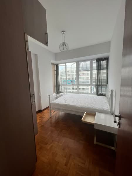 La Casa, 50 Woodlands Drive 16, 3 Bedrooms, 1,195 sqft, Condominium For Sale, by Vincent Zhang, 500153996 - Bedroom - PropertyGuru.com.sg