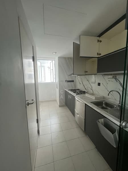 La Casa, 50 Woodlands Drive 16, 3 Bedrooms, 1,195 sqft, Condominium For Sale, by Vincent Zhang, 500153996 - Kitchen - PropertyGuru.com.sg