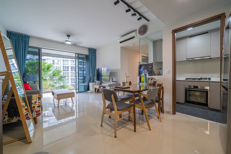 The Visionaire, 174 Canberra Drive, 4 Bedrooms, 1,141 sqft, Executive Condominium For Sale, by Alvin Kee, 500154025 - Living Room - PropertyGuru.com.sg