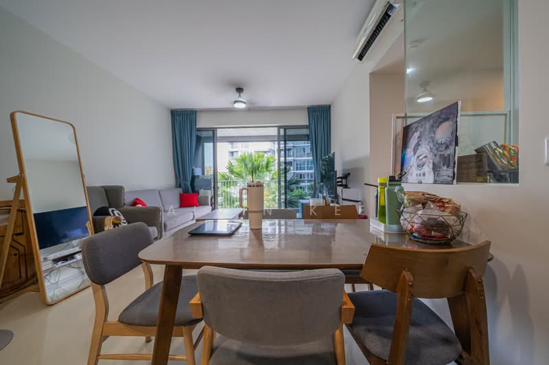 The Visionaire, 174 Canberra Drive, 4 Bedrooms, 1,141 sqft, Executive Condominium For Sale, by Alvin Kee, 500154025 - Living Room - PropertyGuru.com.sg