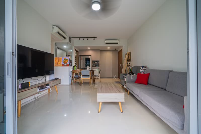 The Visionaire, 174 Canberra Drive, 4 Bedrooms, 1,141 sqft, Executive Condominium For Sale, by Alvin Kee, 500154025 - Living Room - PropertyGuru.com.sg