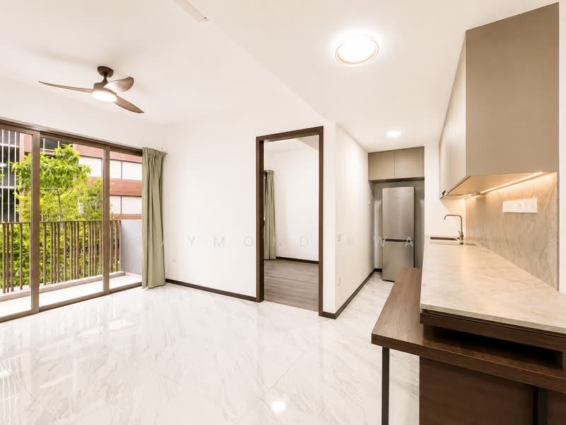 Pasir Ris 8, 8 Pasir Ris Drive 8, 2 Bedrooms, 720 sqft, Apartment For Sale, by Raymond Kwa, 500154038 - Living Room - PropertyGuru.com.sg