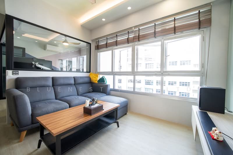 441B Bukit Batok West Avenue 8, 441B Bukit Batok West Avenue 8, 3 Bedrooms, 990 sqft, HDB Flat For Sale, by JOREEN LIM, 500154043 - Living Room - PropertyGuru.com.sg