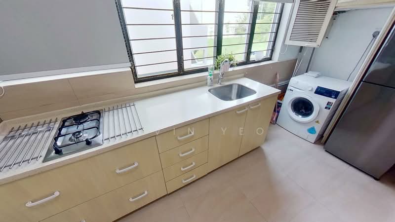 82 Tiong Poh Road, 82 Tiong Poh Road, 2 Bedrooms, 1,033 sqft, Walk-up Apartment For Rent, by Alvin Yeo, 500154044 - Kitchen - PropertyGuru.com.sg