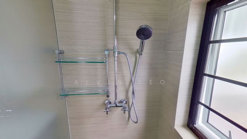82 Tiong Poh Road, 82 Tiong Poh Road, 2 Bedrooms, 1,033 sqft, Walk-up Apartment For Rent, by Alvin Yeo, 500154044 - Bathroom - PropertyGuru.com.sg