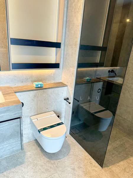 Resort‑Style Home with Panoramic Sea Views, , 1 Bedroom, 538 sqft, Condominium For Sale, by Homer Lau, 500154045 - Bathroom - PropertyGuru.com.sg
