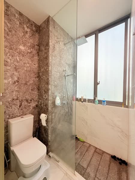 The Hillier, 2 Hillview Rise, 1 Bedroom, 506 sqft, Condominium For Sale, by Jose Loh Zhenhao, 500154048 - Bathroom - PropertyGuru.com.sg