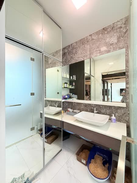The Hillier, 2 Hillview Rise, 1 Bedroom, 506 sqft, Condominium For Sale, by Jose Loh Zhenhao, 500154048 - Bathroom - PropertyGuru.com.sg