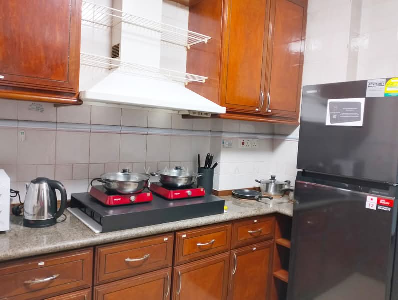 Dover Parkview, 30 Dover Rise, Room Rental, 200 sqft, Condominium For Rent, by Evan Tan, 500154059 - Kitchen - PropertyGuru.com.sg