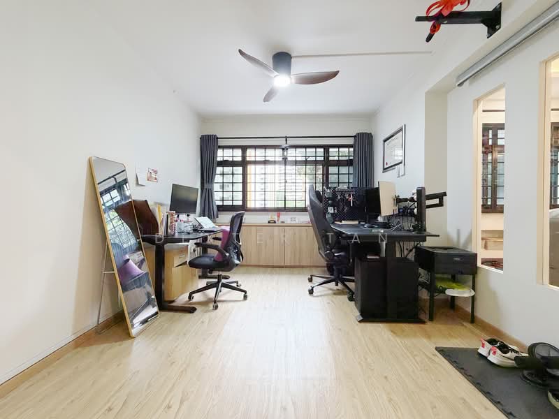 265 Toh Guan Road, 265 Toh Guan Road, 3 Bedrooms, 1,302 sqft, HDB Flat For Sale, by Dexter Tan, 500154060 - Study - PropertyGuru.com.sg