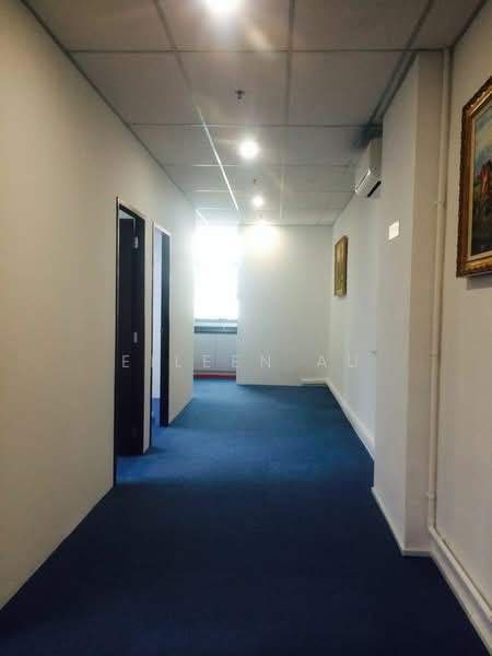 UB. One, 81 Ubi Avenue 4, 130 sqft, Light Industrial (B1) For Rent, by Eileen Au, 500154064 - Corridor - CommercialGuru.com.sg