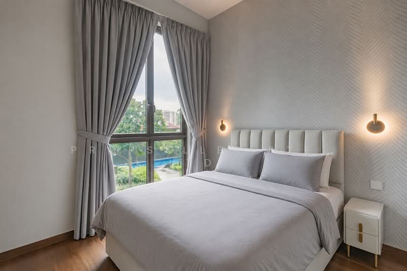 Parksuites, 22 Holland Grove Road, 2 Bedrooms, 700 sqft, Condominium For Sale, by Kit Toh, 500154109 - Bedroom - PropertyGuru.com.sg