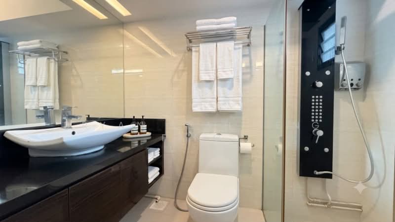 332 Sembawang Close, 332 Sembawang Close, 3 Bedrooms, 1,237 sqft, HDB Flat For Sale, by Bryan Seah Seng Ping, 500154111 - Bathroom - PropertyGuru.com.sg