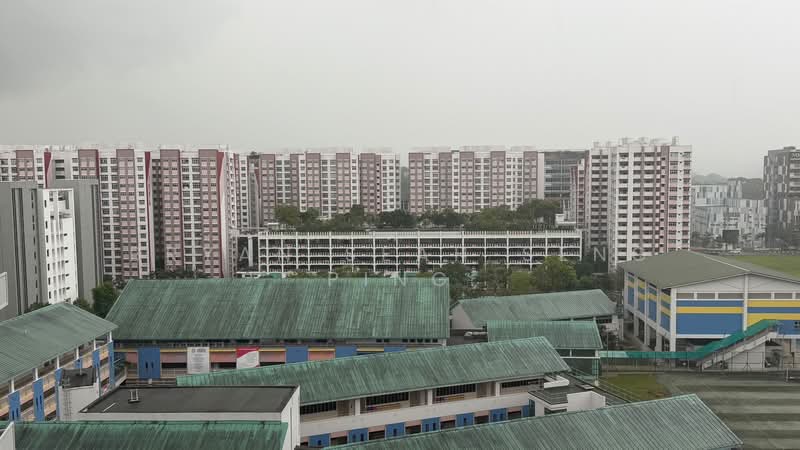 332 Sembawang Close, 332 Sembawang Close, 3 Bedrooms, 1,237 sqft, HDB Flat For Sale, by Bryan Seah Seng Ping, 500154111 - Exterior - PropertyGuru.com.sg